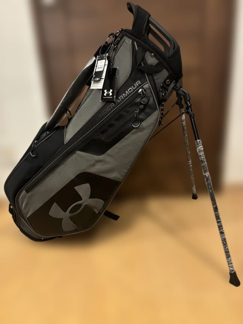 しまちゃん　アンダーアーマー　ゴルフバック