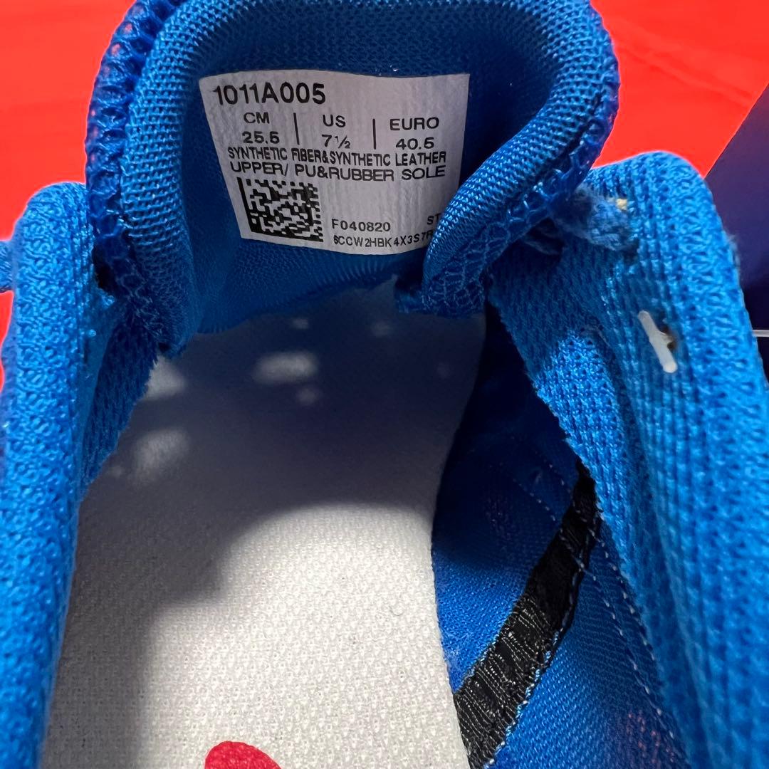 【新品未使用】ASICS ランニングシューズ 25.5cm