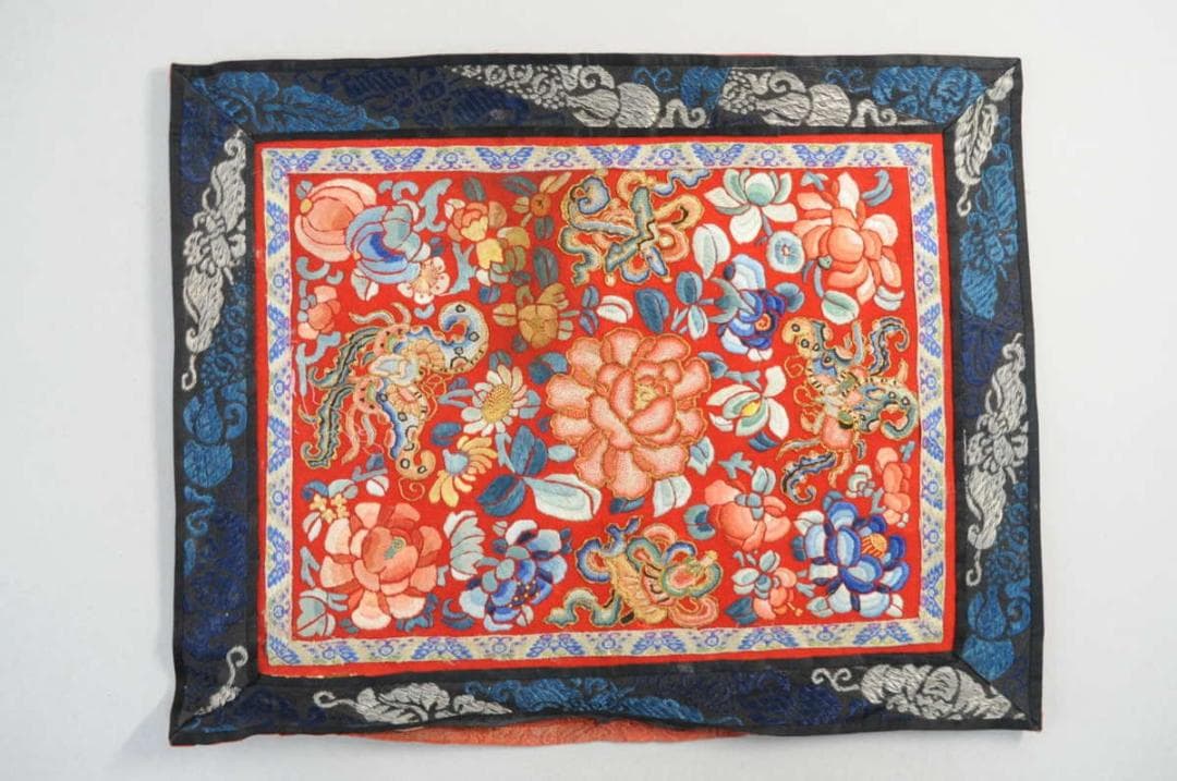 【珍】　★ 蝶恋花紋繍片 ★　刺繍 花紋 蝶紋　明清織繍