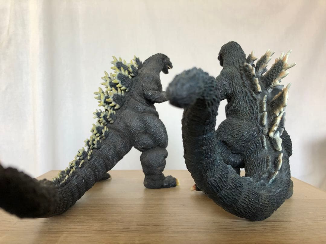 ウナムー ゴジラフィギュア キンゴジ　原型師、酒井ゆうじ