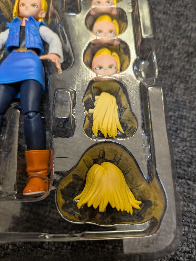 【送料込み・即日発送】S.H.Figuarts ドラゴンボールZ 人造人間18号