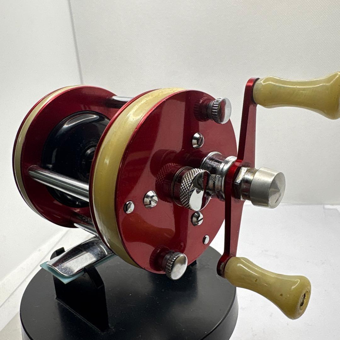 Ambassadeur 2600 ベイトリール