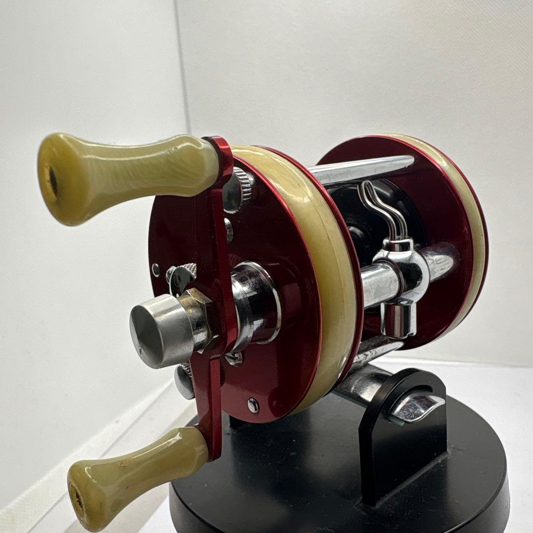 Ambassadeur 2600 ベイトリール