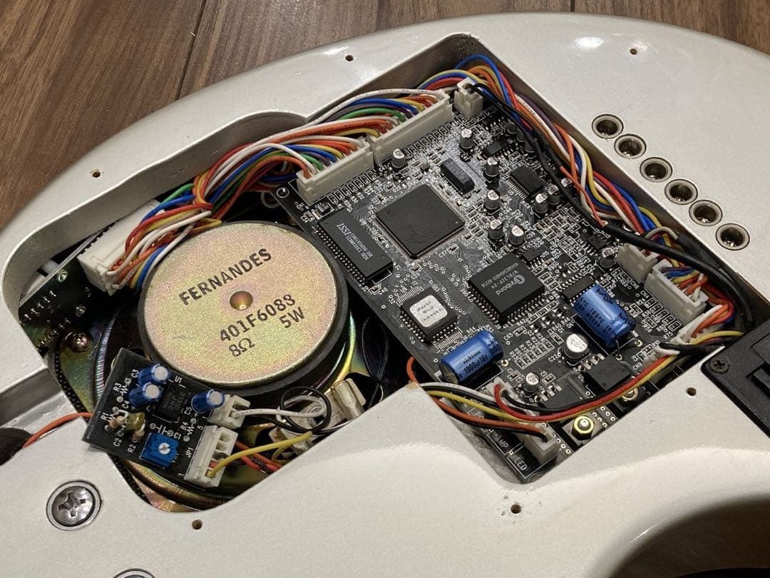 美品 FERNANDES DIGI-ZO HYPER コンデンサ交換済 ZO-3