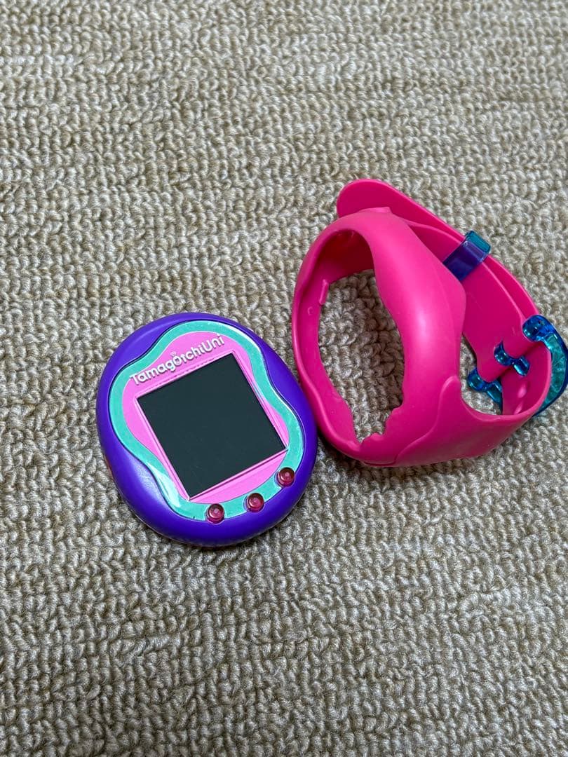 たまごっちユニ　紫色　BANDAI Tamagotchi Uni