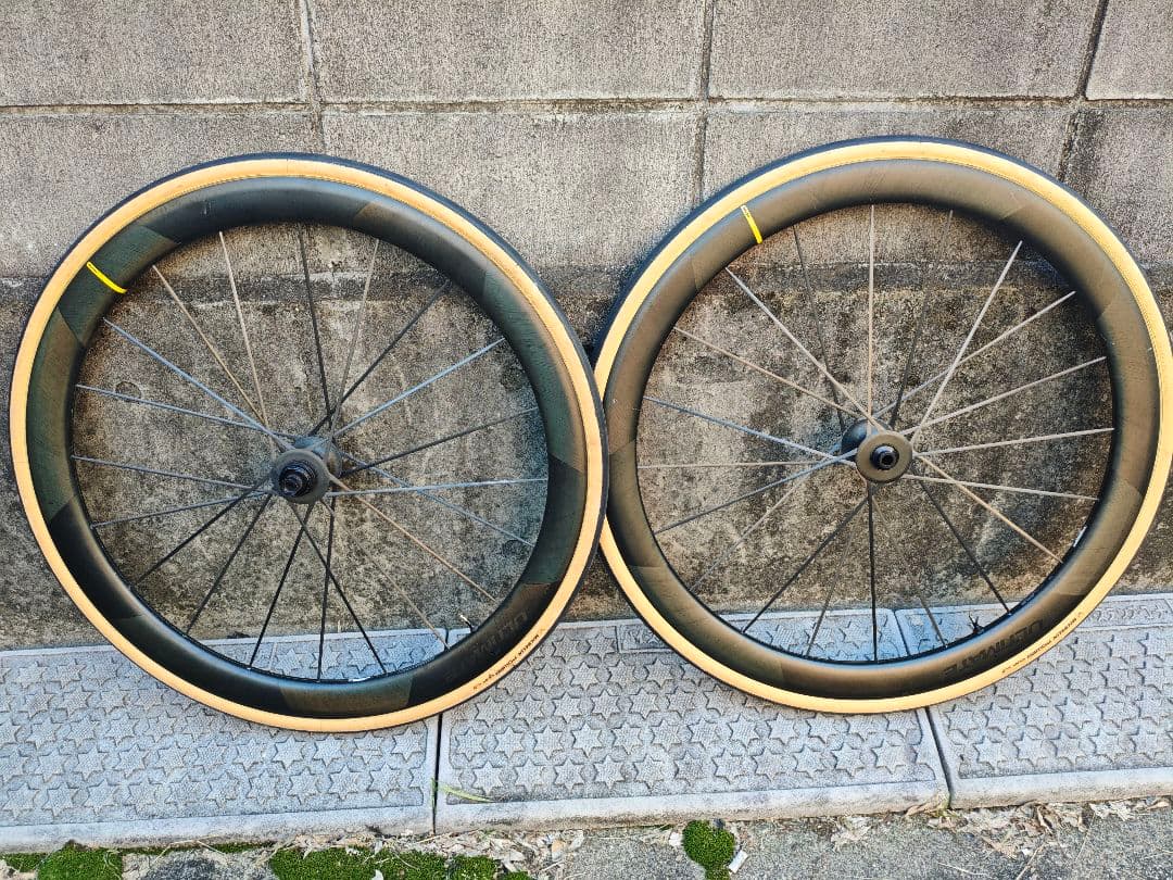 MAVIC コスミックカーボンアルチメイト 19c チューブレス