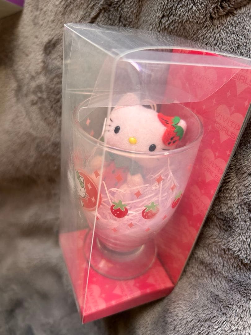ハローキティ グラスとぬいぐるみストラップ セット