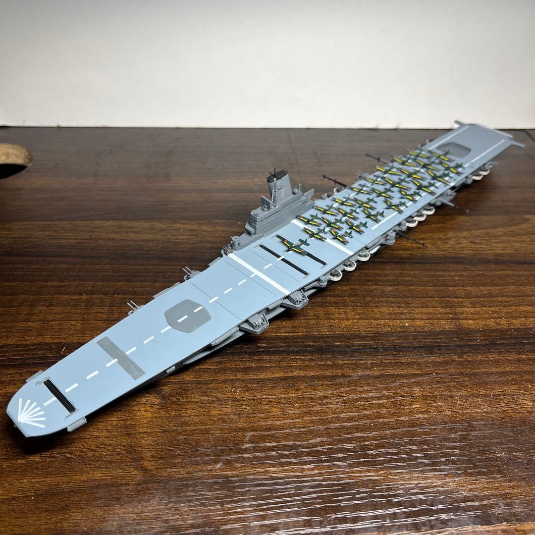 1/700 日本海軍　大鳳型・改大鳳型航空母艦　大鳳・白龍　2隻セット