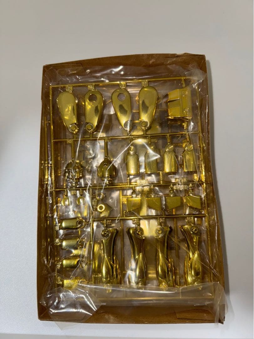 1/144 RX-78 ガンダム ゴールドメッキver.