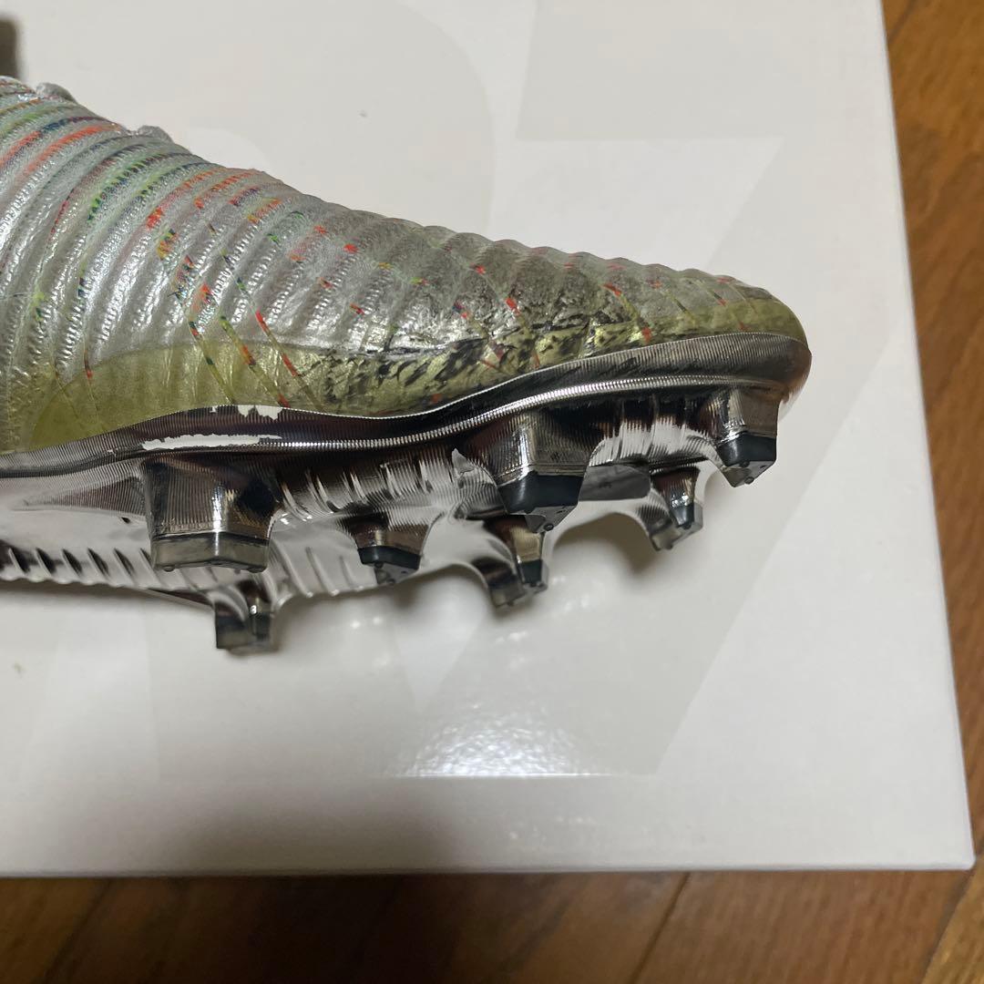 マーキュリアル スーパーフライV SE CR7 FG