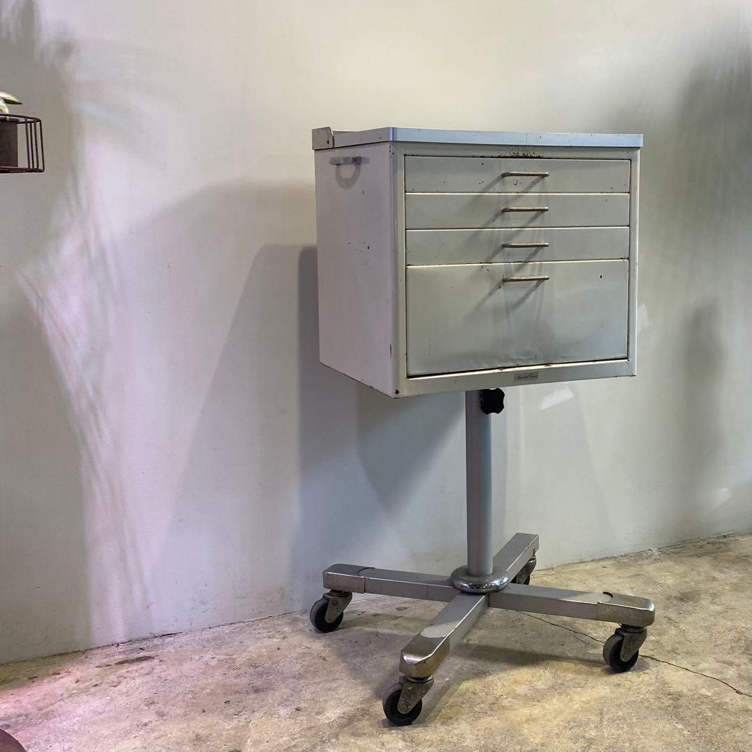 インダストリアル キャスターキャビネット ビンテージ
