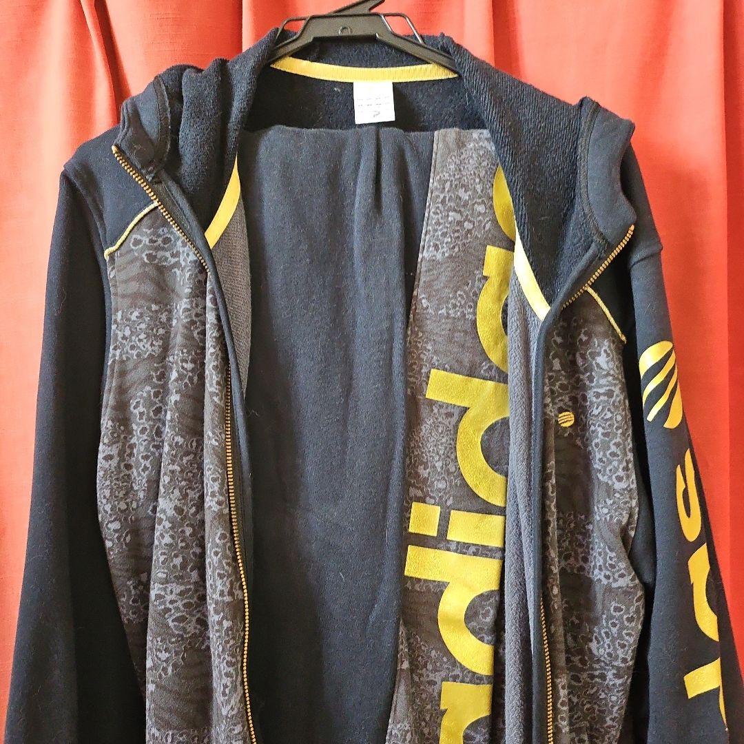 adidas ジップアップフードジャージ　セットアップ　金色ロゴ　Mサイズ