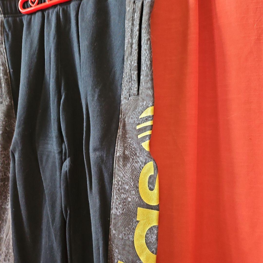 adidas ジップアップフードジャージ　セットアップ　金色ロゴ　Mサイズ