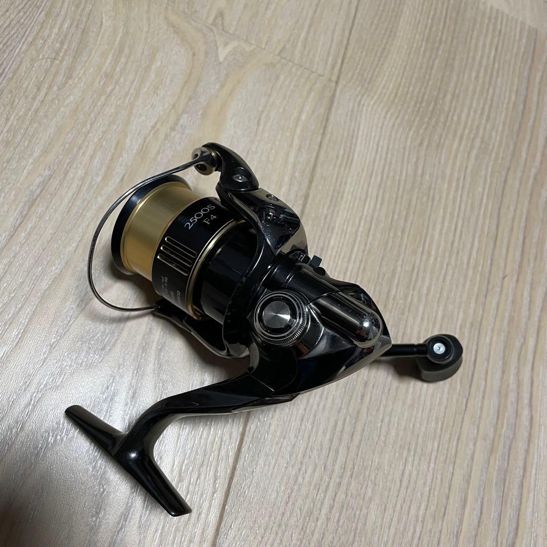 COMPLEX ci4+ 2500S F4 シマノ　スピニングリール