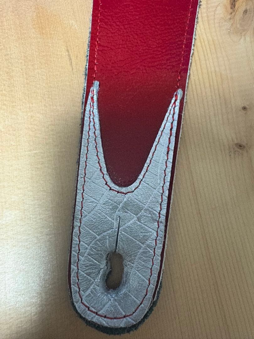 Gibson レザーストラップ 稲妻デザイン