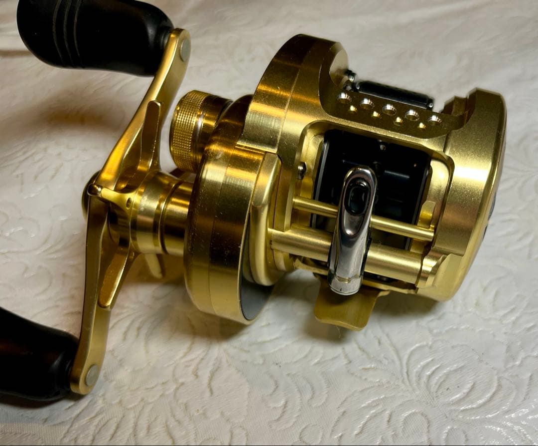 美品！　シマノ　14 カルカッタ　コンクエスト200 綺麗です！