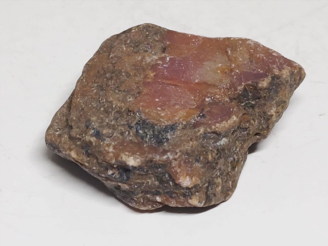 コランダム 53g 鋼玉 ルビー 原石 鑑賞石 自然石 誕生石 鉱物 鉱石 宝石