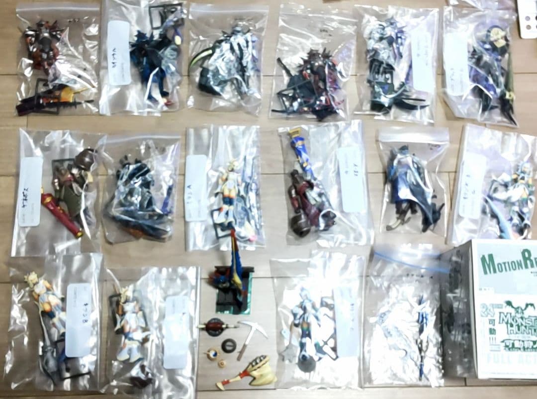 モンスターハンター 可動狩人8種・可動狩人G7種+α 15体セットまとめ売りレア