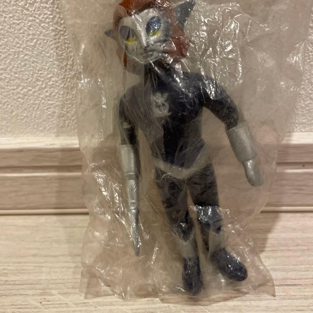 タカトク　マグマ星人　ソフビ