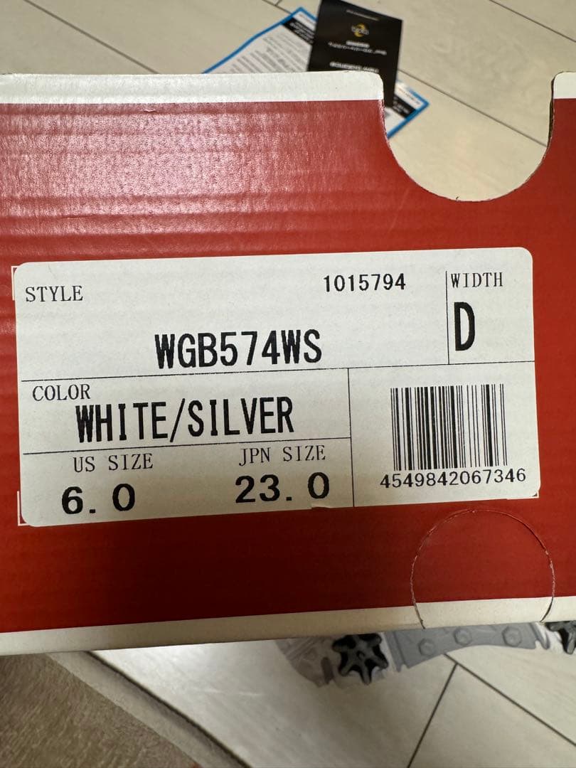 【新品】ニューバランス ゴルフシューズ　23cm