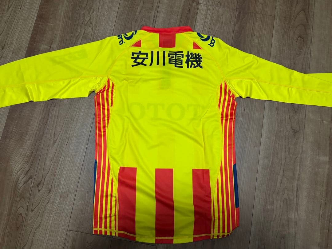 ギラヴァンツ北九州　2015年ユニフォーム　長袖　 XO bonera