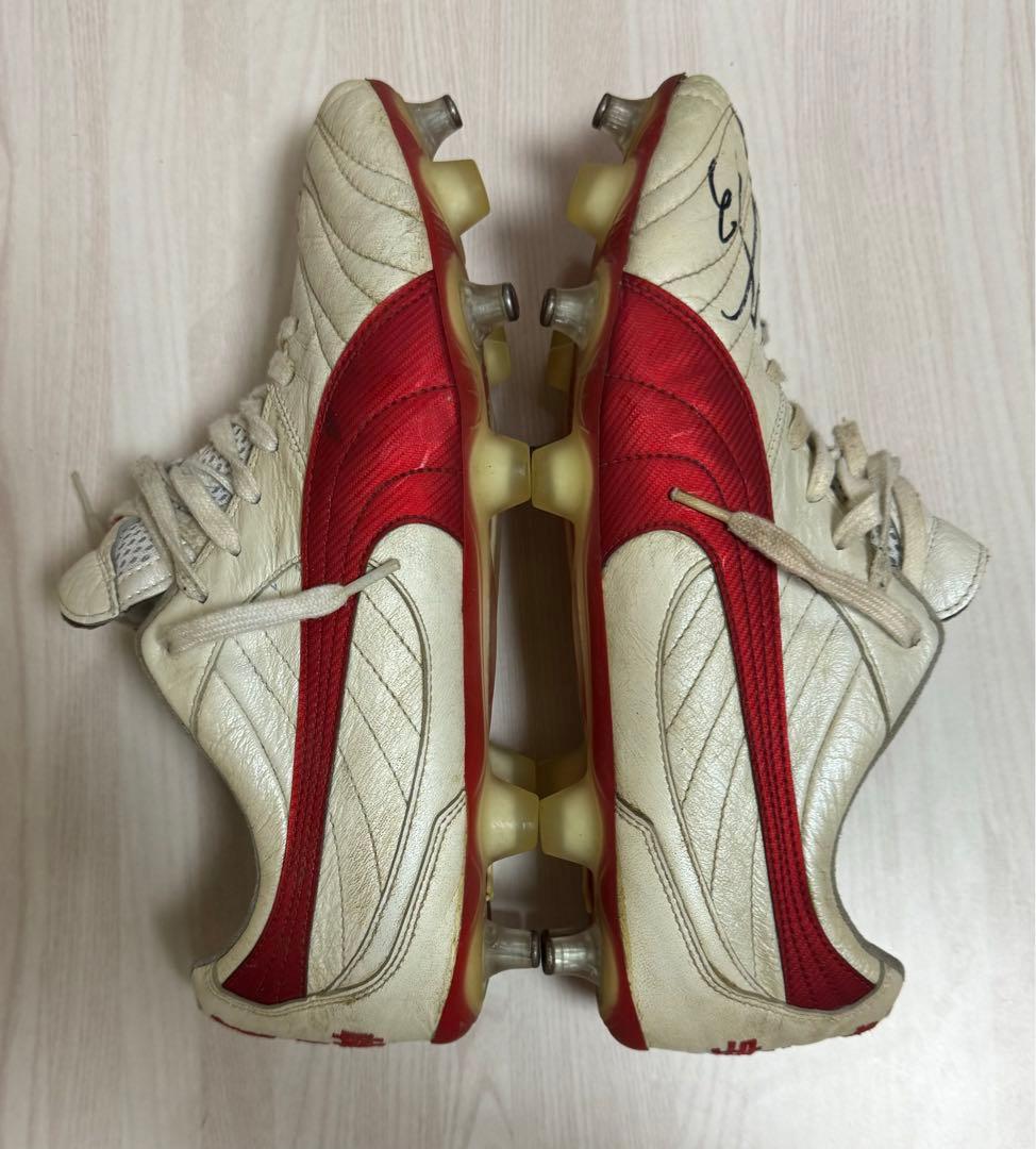 浦和レッズ 宇賀神友弥 サイン入り PUMA スパイク