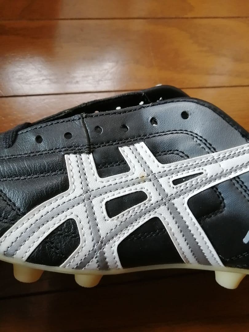 サイン入り　サッカー　スパイク　アシックス