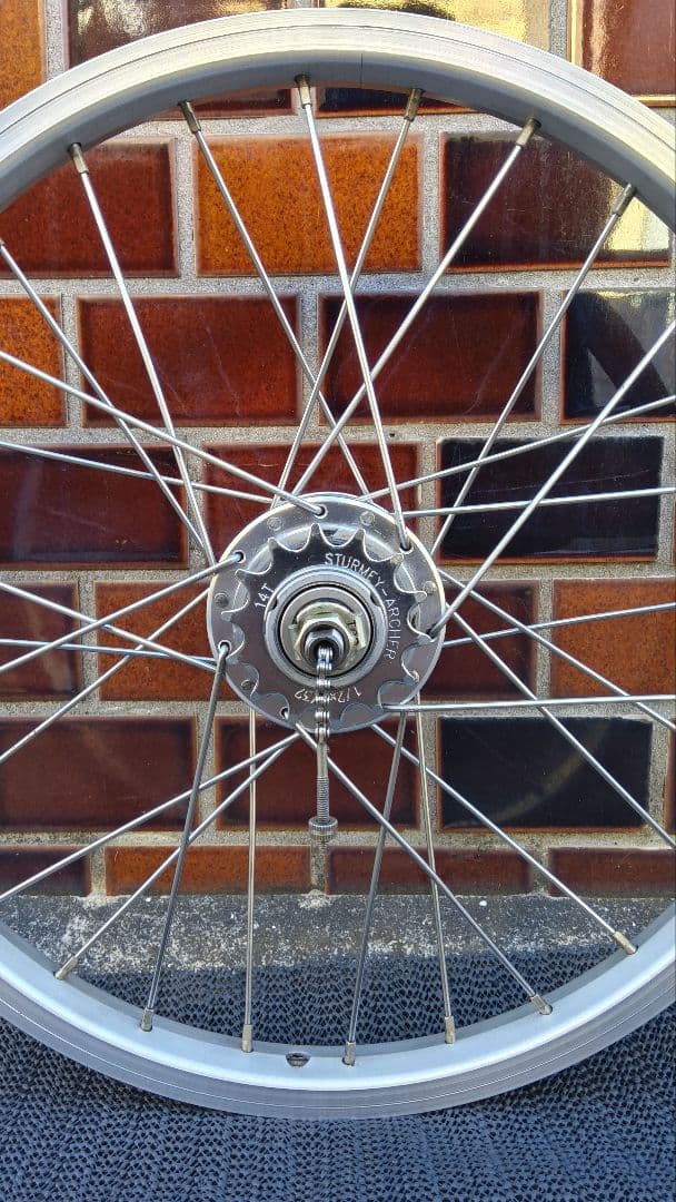 整備済　ブロンプトン　BROMPTON 純正後輪ホイール