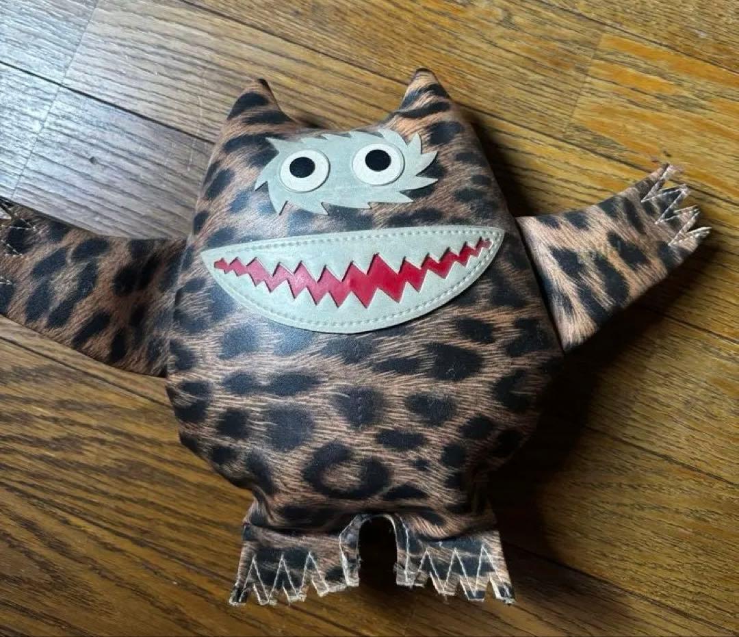 ぬいぐるみ Nauga monster Wildside leopard