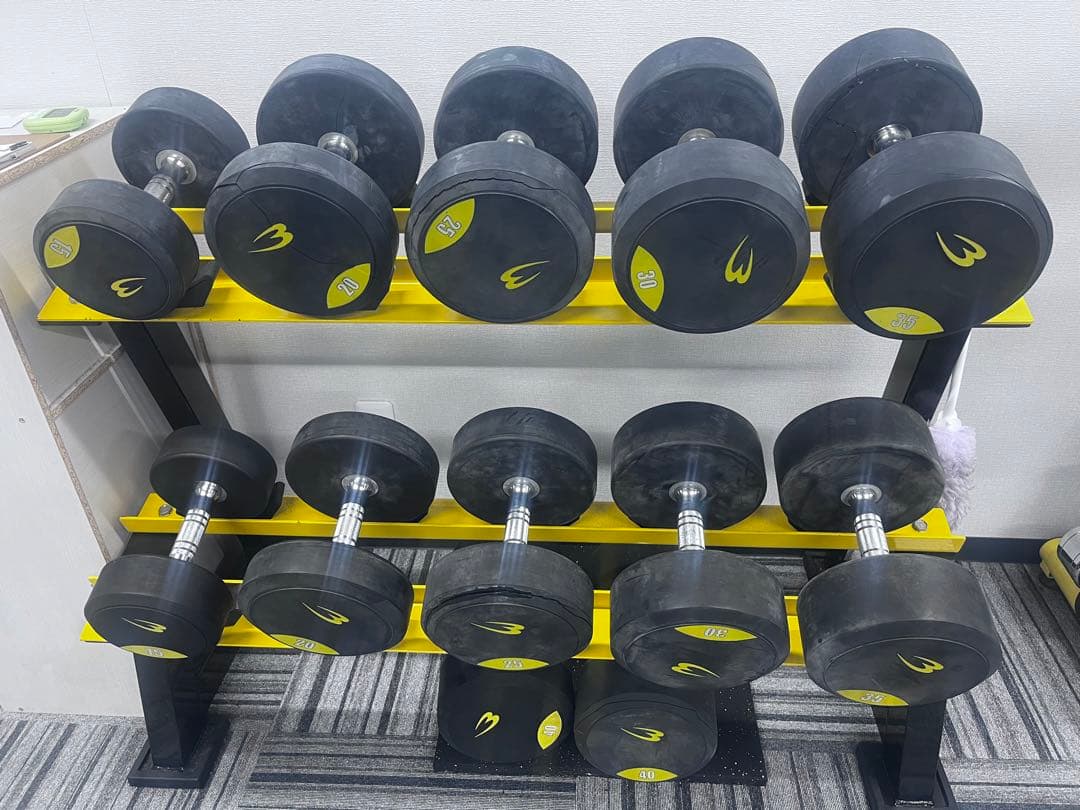 【年末最終値下げ！】ボディメーカーダンベルセット 15kg-40kg 5kg刻み