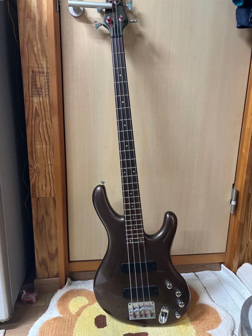 Ibanez Ergodune 4弦エレキベース ブラウン　EDB500