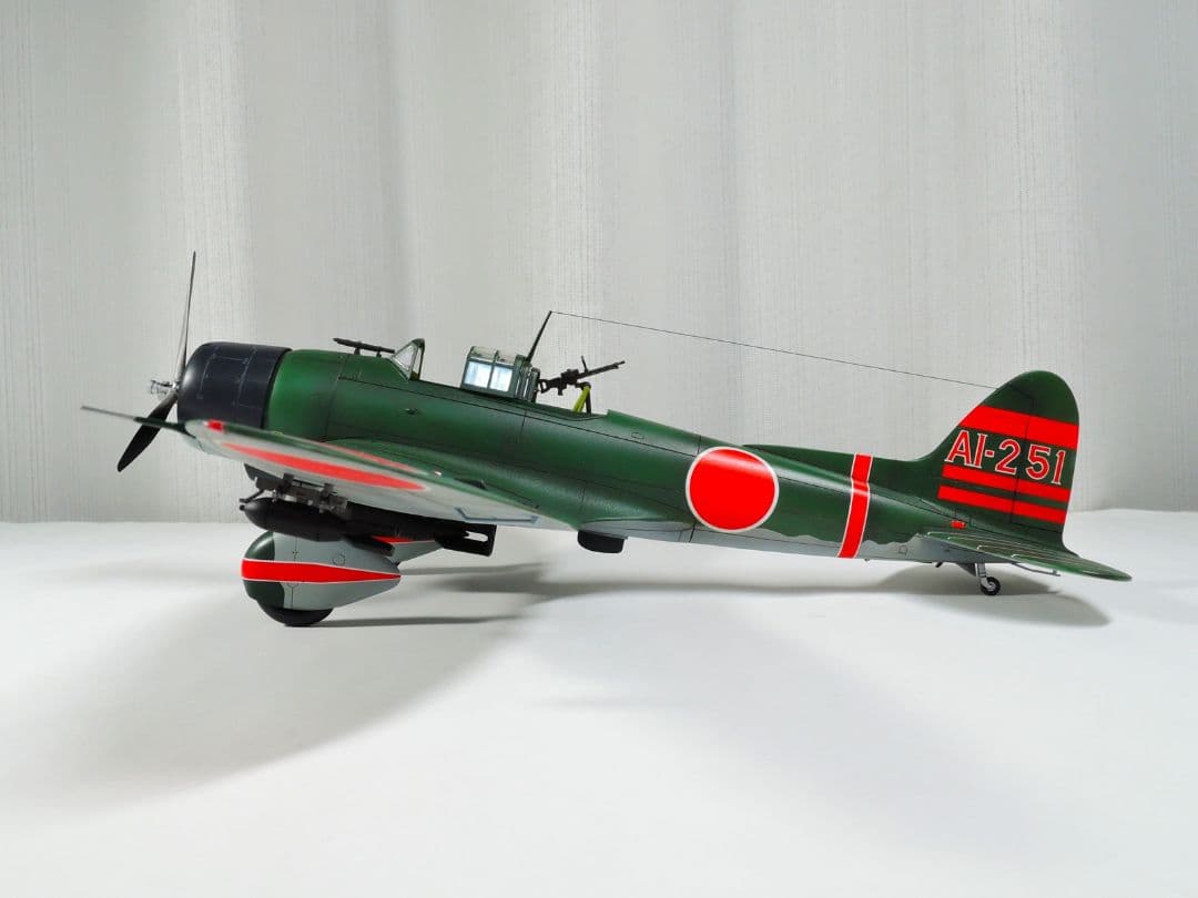 【模型完成品】ハセガワ 1/48 愛知 九九式艦上爆撃機 一一型 ミッドウェー島