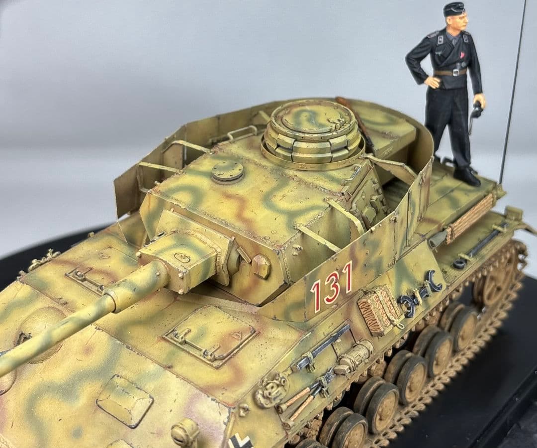 【完成品】アミュージングホビー 1/35 Ⅳ号戦車 クルップ計画型