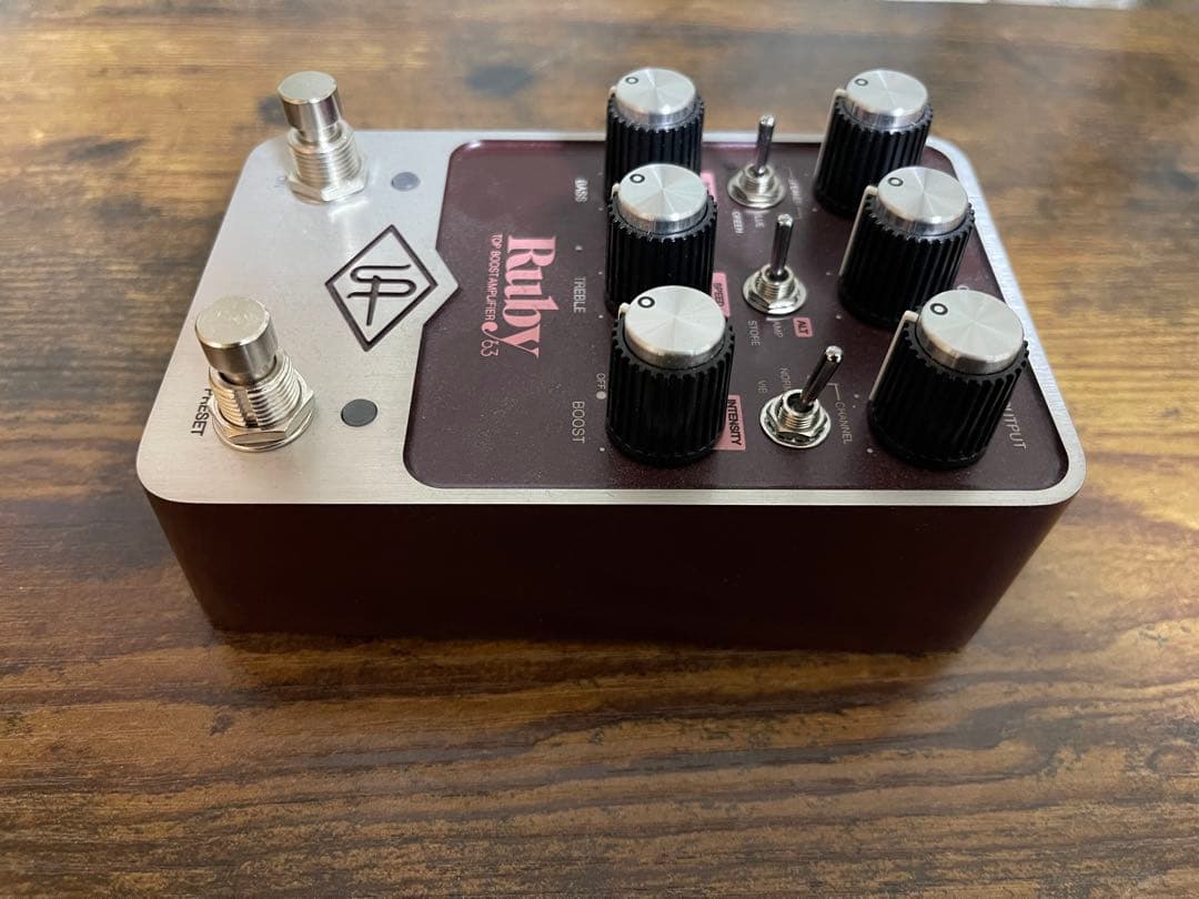 ギター UNIVERSAL AUDIO UAFX RUBY