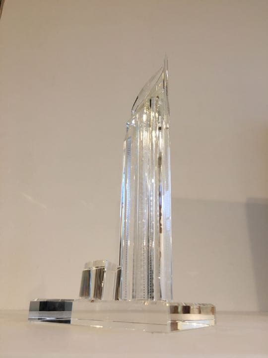 超高層　レジデンスQ１　タワー　ゴールドコースト　サファイアクリスタル　オブジェ