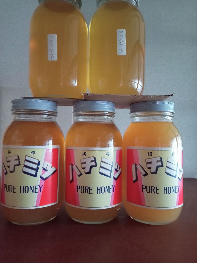国産百花蜂蜜1200g×3と国産アカシア蜂蜜B品1200g×2
