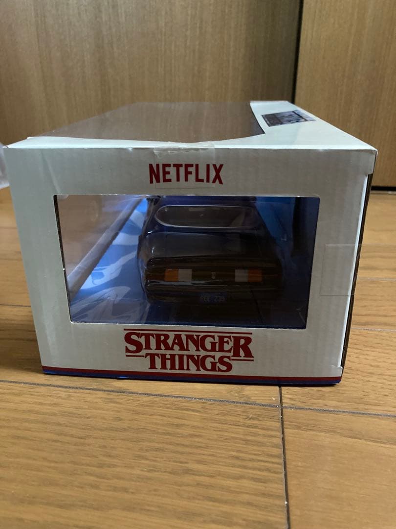 JADA 1/24 ストレンジャーシングスカマロ Z28 ビリー車 ダイキャスト