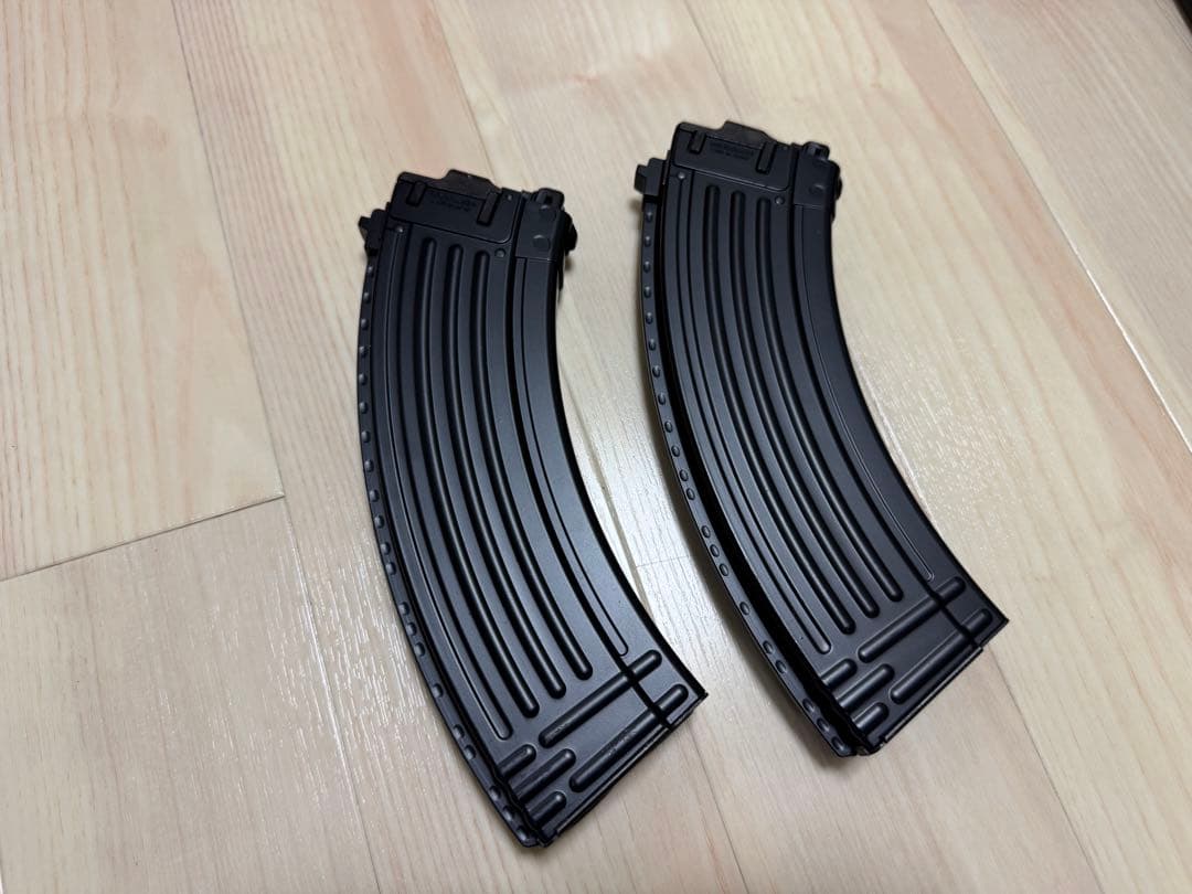 東京マルイAKMガスガン マガジン2個付き