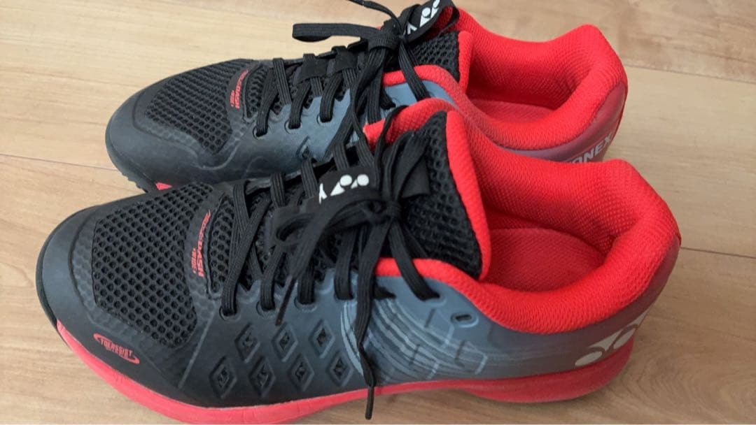 ヨネックスパワークッションエアラスダッシュ4ワイドGC 23.5cm