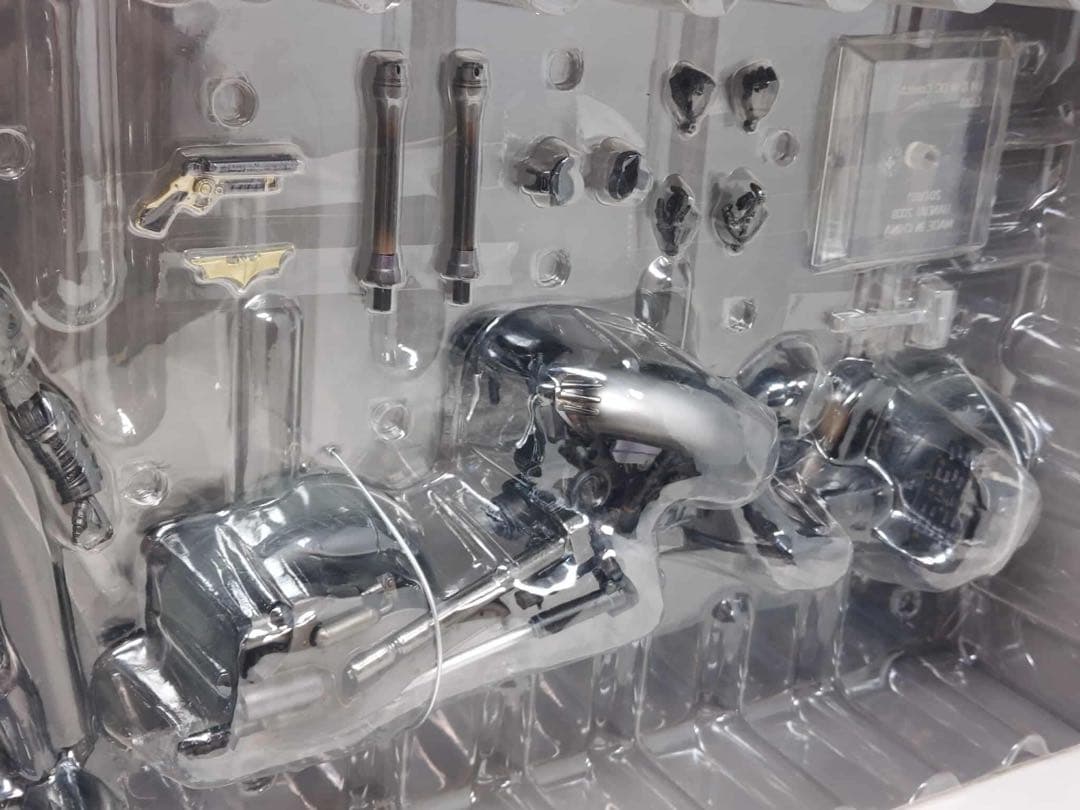 バンダイ MOVIE REALIZATION バットマン×バットポッド