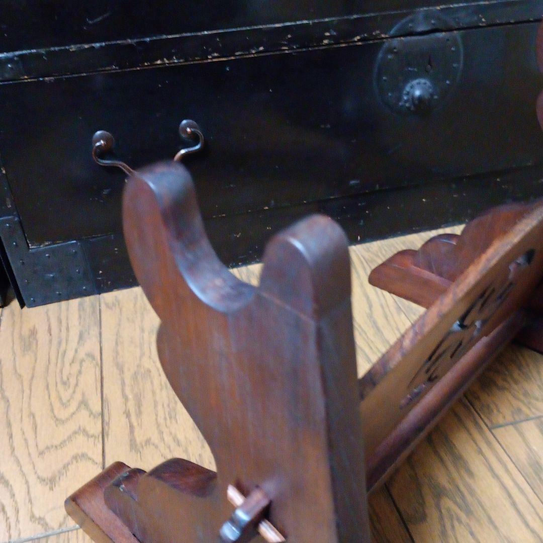 刀掛け台　無垢材　刀台　日本刀　武具