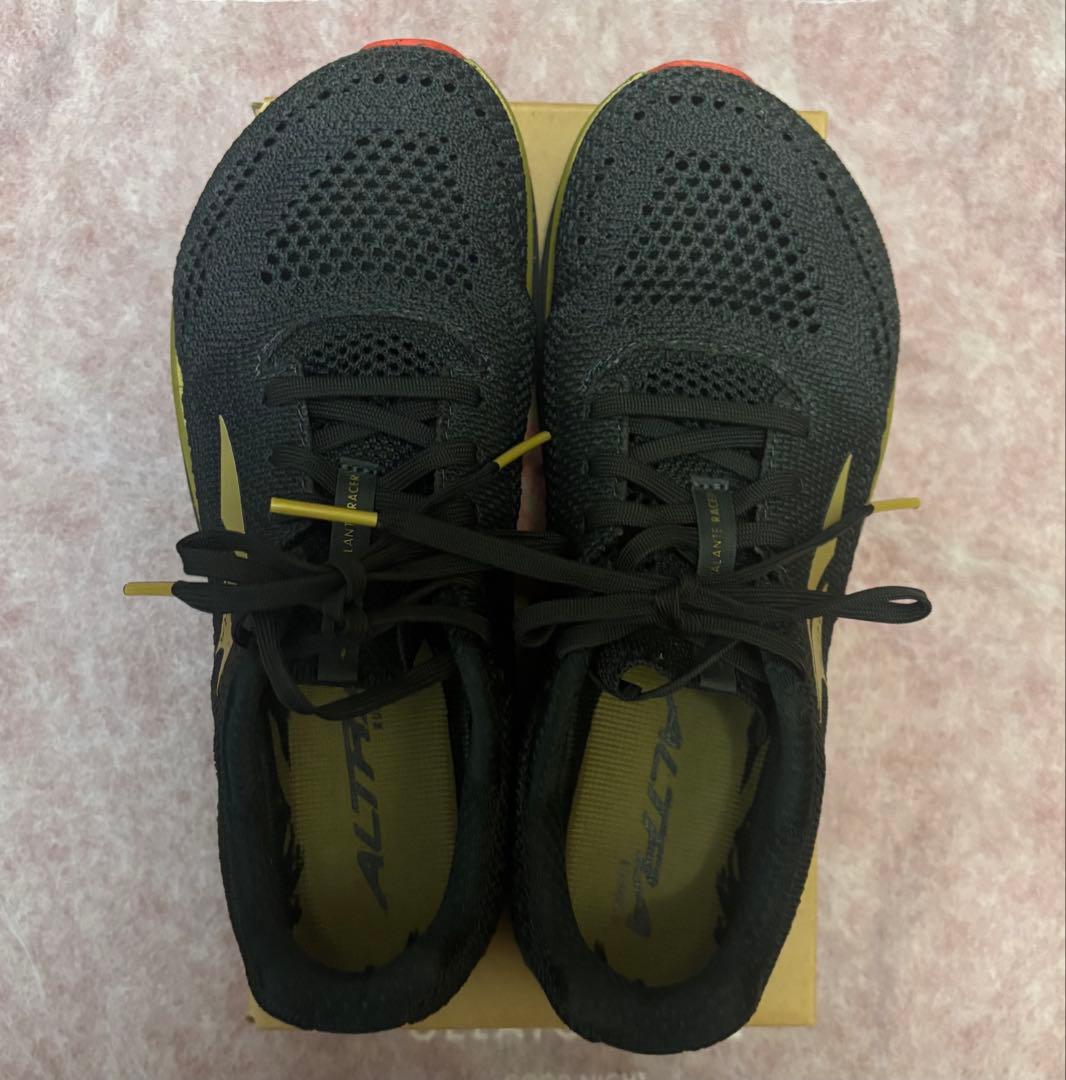 アルトラESCALANTERACER レディース23.5出品明日まで‼️