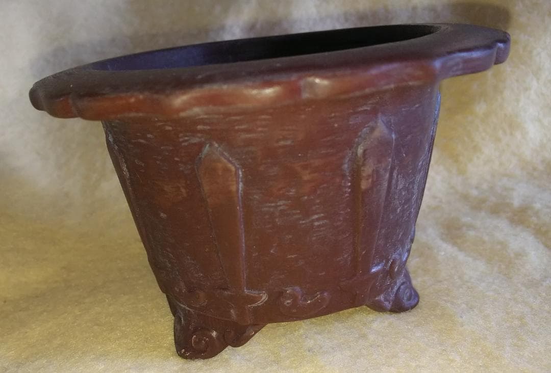 茶色 陶器製 装飾的な鉢 約10cm