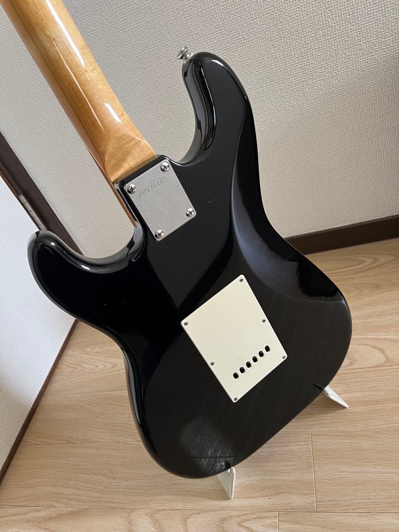 FERNANDES LE-1Z ストラトキャスタータイプ