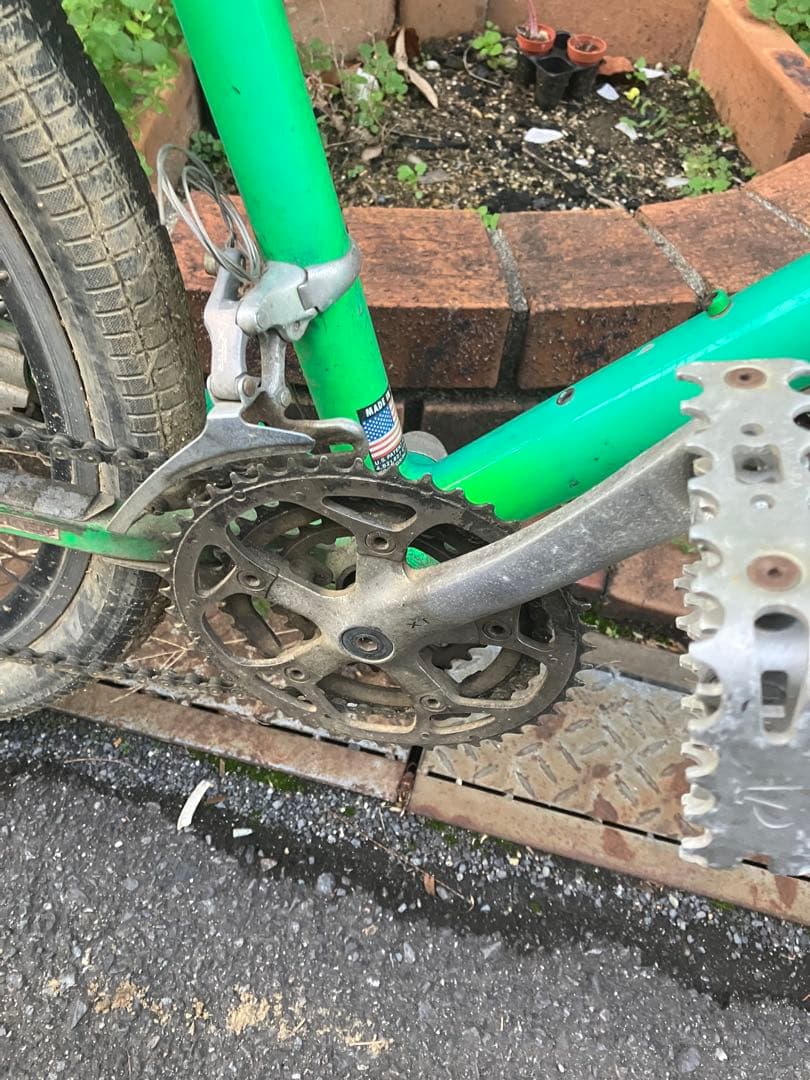  緑色 クロスバイク ダブルギア