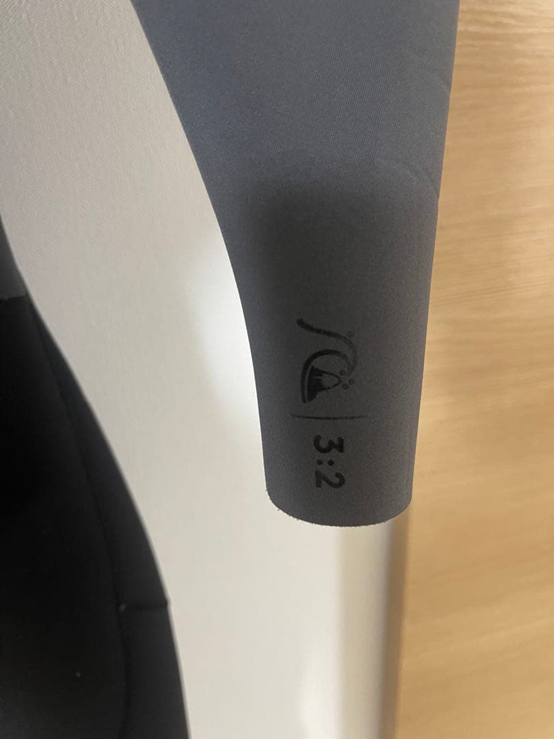 Quiksilver 3/2mm フルスーツ グレー/ブラック