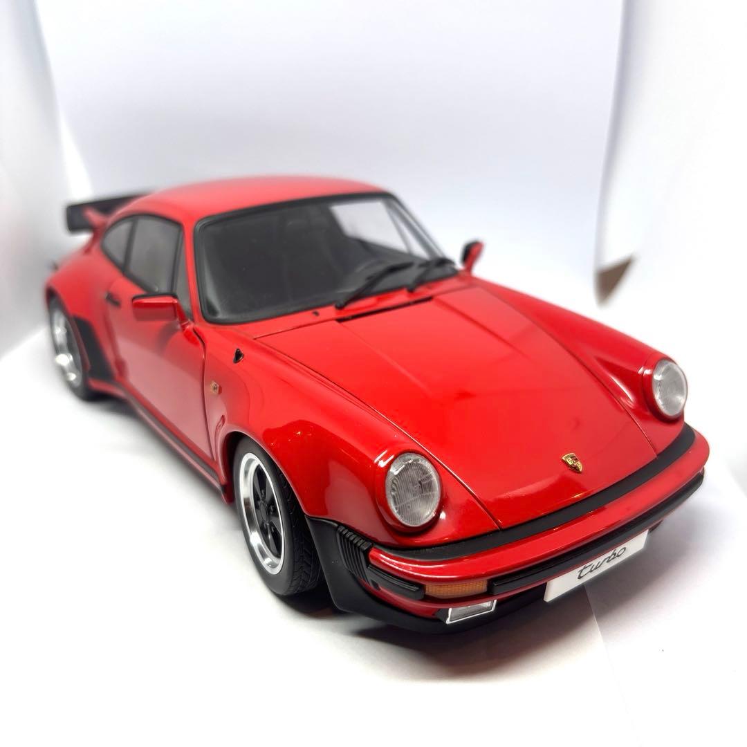 オートアート　ポルシェ911ターボ　930 AUTOart 1/18
