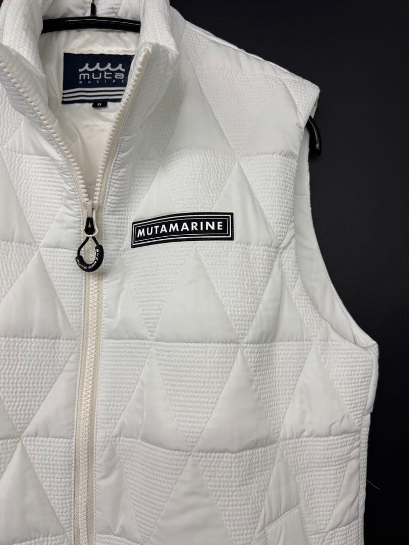 MUTAMARINE ホワイト キルティングダウンベスト　サイズ4