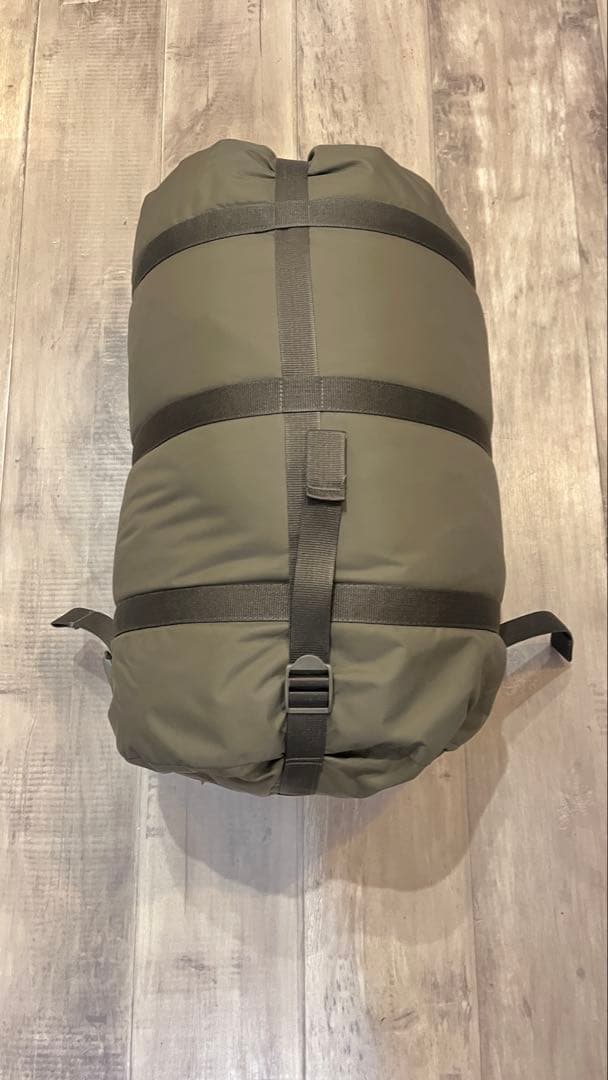 カリンシア ディフェンス6 Mサイズ　オリーブ