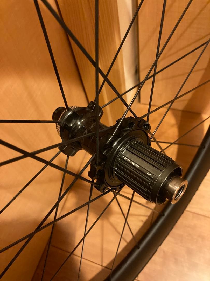 【美品】デュラエース　DURA-ACE WH-R9270-C50 タイヤ付